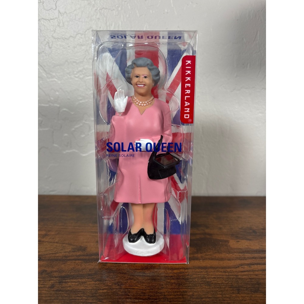 Kikkerland Solar Queen Elizabeth II Waving Figurine Pink Dress Solar Powered